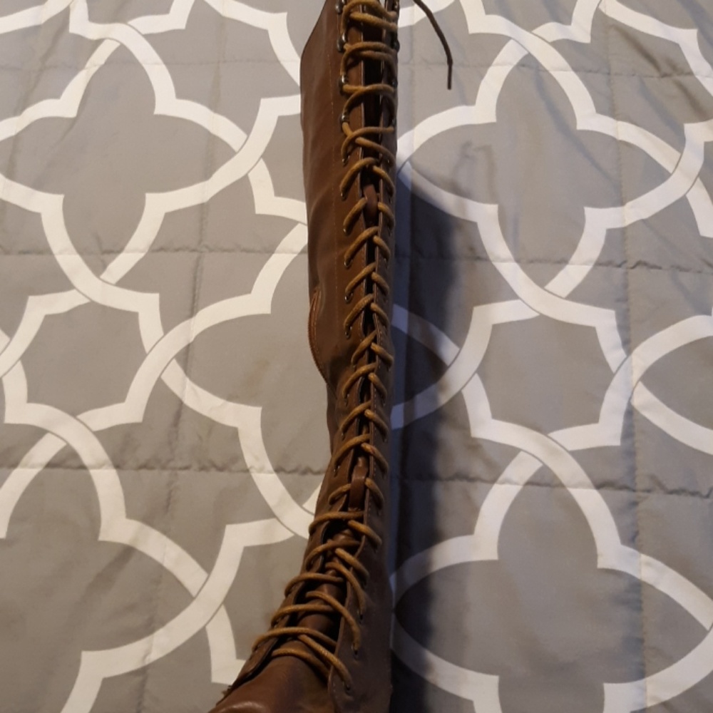 Boots - Picture 2 of 3